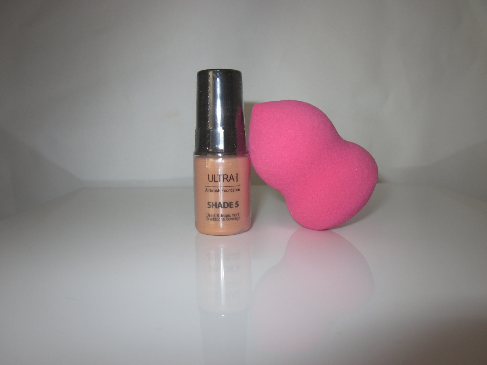 New Luminess Air/Stream Airbrush Makeup Ultra Shade 5 Foundation & Bonus Sponge
