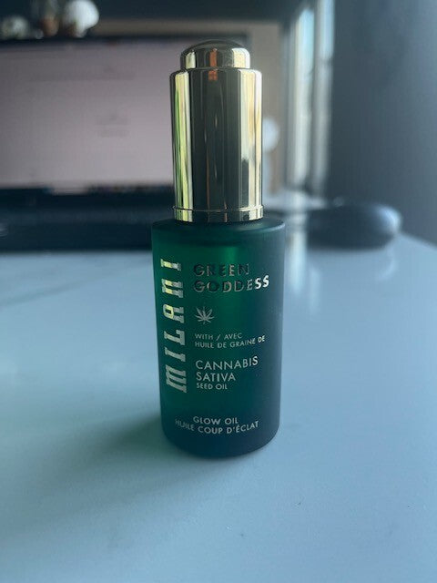 Milani Green Goddess Glow Oil Calms w/Sativa seed oil 1oz/30ml, Plant Base, NIB