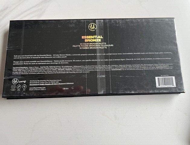 BH Cosmetics Essential 10 Color Bronzer/Blush  Contour  Palette w/Brush NEW