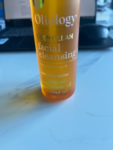 Oliology DEEP CLEAN Facial Cleansing Oil w/Rosehip, Sunflower & Coconut Oil 6 oz