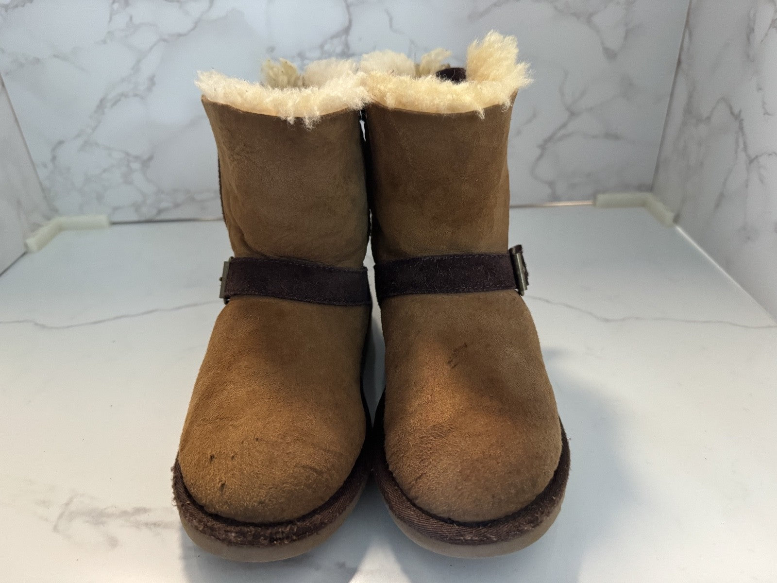 UGG Australia Youth BLAISE Sort Brown Suede ZIP BOOT, Used Size 1, Pre-owned