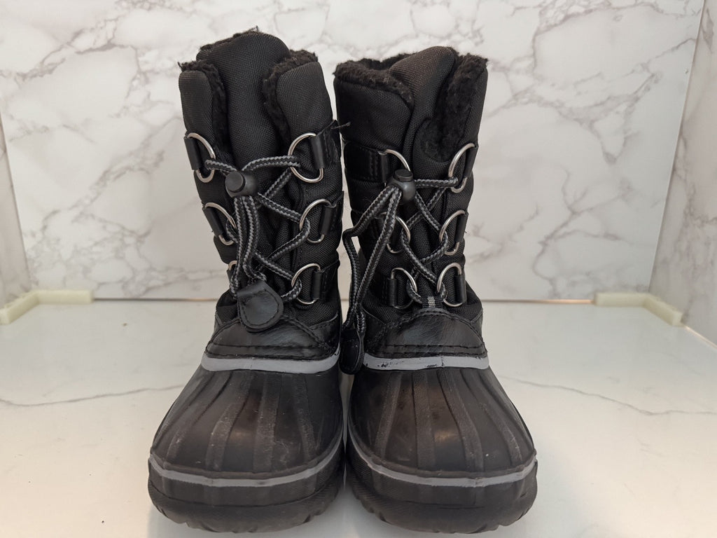 SPORTO Snow Boots Size 2 Youth  Winter Fleece Lined Black/Gray, Pre-owned, Great