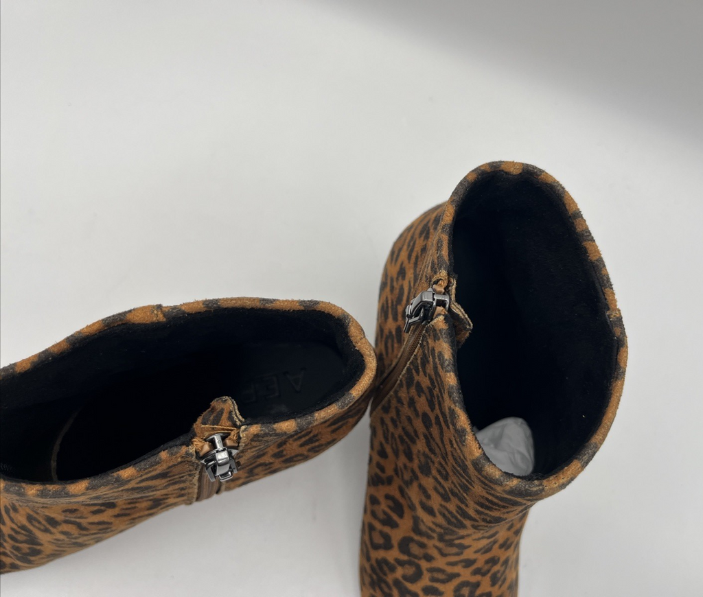 Aerosoles EDITH Leopard Print Zip Pointed Toe Ankle Fax Suede Heel Boot Sz.8 New