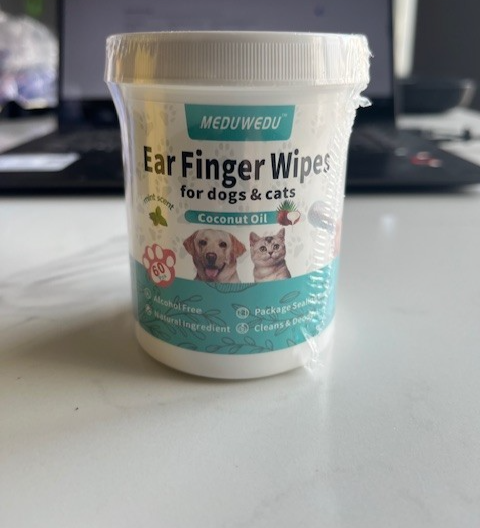 Meduwedu Ear Finger Wipes For Dogs & Cats Coconut Oil Deodorizes 11/2026 SEALED