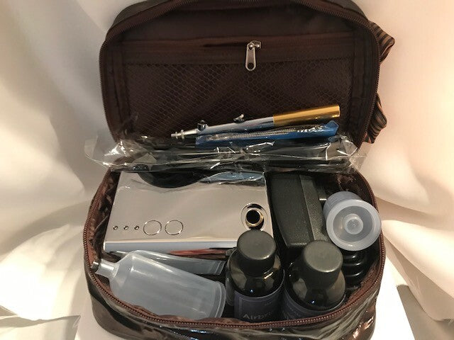 AIRBRUSH Tan PRO Sunless Tanning Airbrush Makeup System Med. Solution + Case