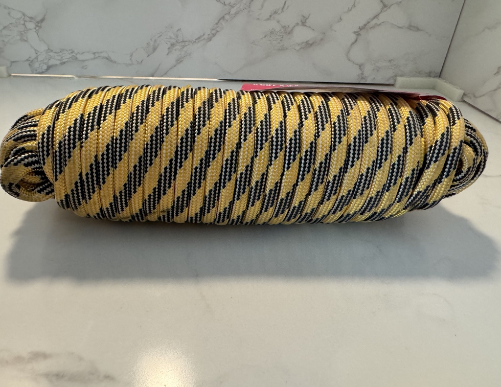 Everbilt 1/4" x 100' Heavy Duty Diamond Braid Polypropylene Rope 157 Lb, NEW