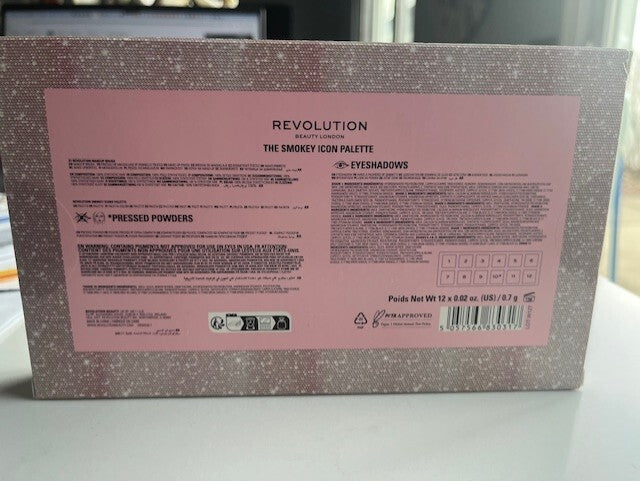 New BH Revolution London Makeup Smokey Icon 12 color Eye Shadow w/Brush Gift Set