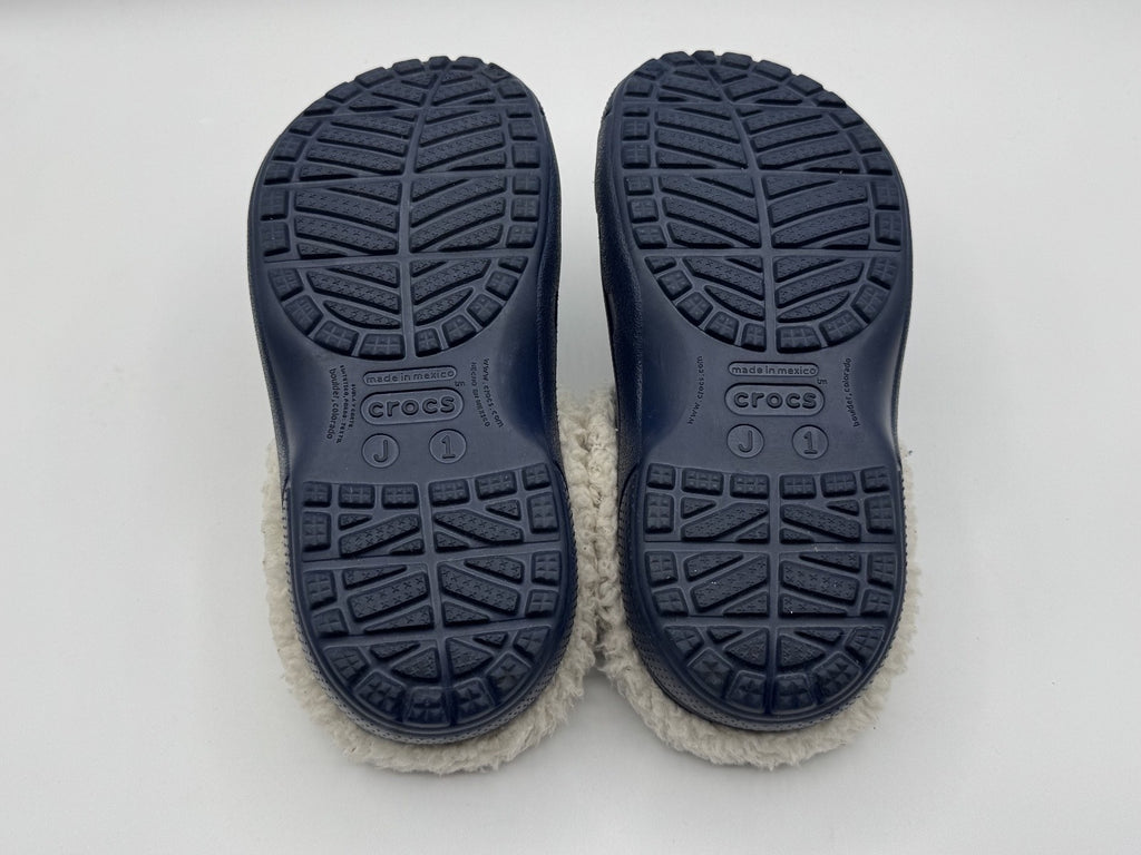 Crocs Youth Classic Lined Clogs Size J1 Blue Slip-on White Faux Fur Fuzzy & Warm