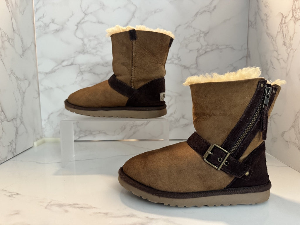 UGG Australia Youth BLAISE Sort Brown Suede ZIP BOOT, Used Size 1, Pre-owned