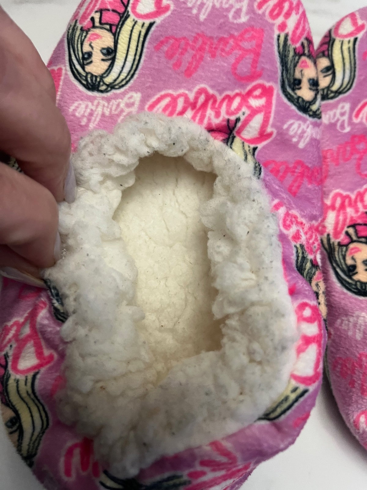 BARBIE MATTEL Fuzzy Babba Slippers Shoe Sz. 5-7, stretchable w/gripps-Pre-owned