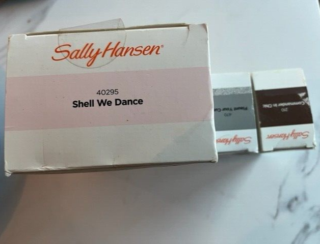 Sally Hansen Salon Insta Gel Strips Gel Manicure & 2 Gel Strips, Shell we Dance