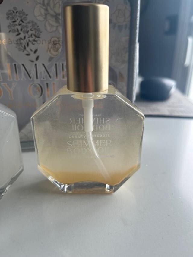 Beauty Concepts Shimmer Body Oil Moisturizing & Nourishing 2 Pcs Set Glow NIB