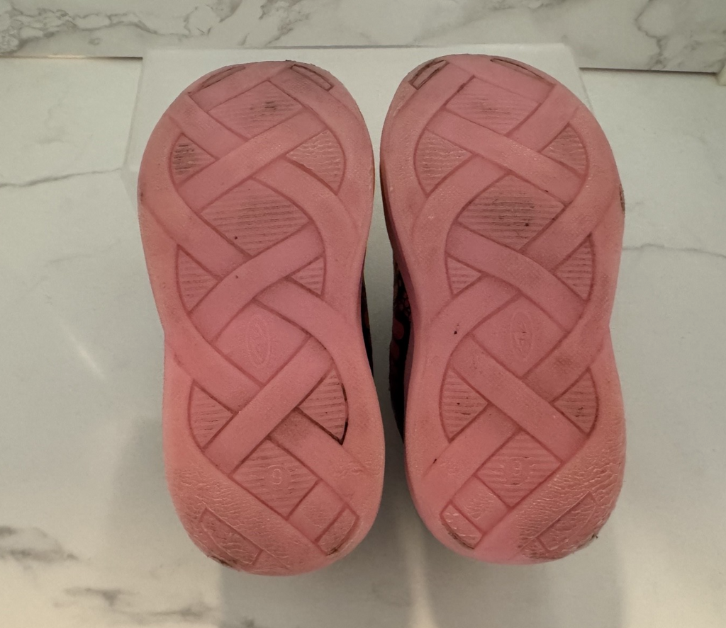 Athletic Works Toddler Girl Butterfly Light Up Sneakers Size 9, Working Lights.