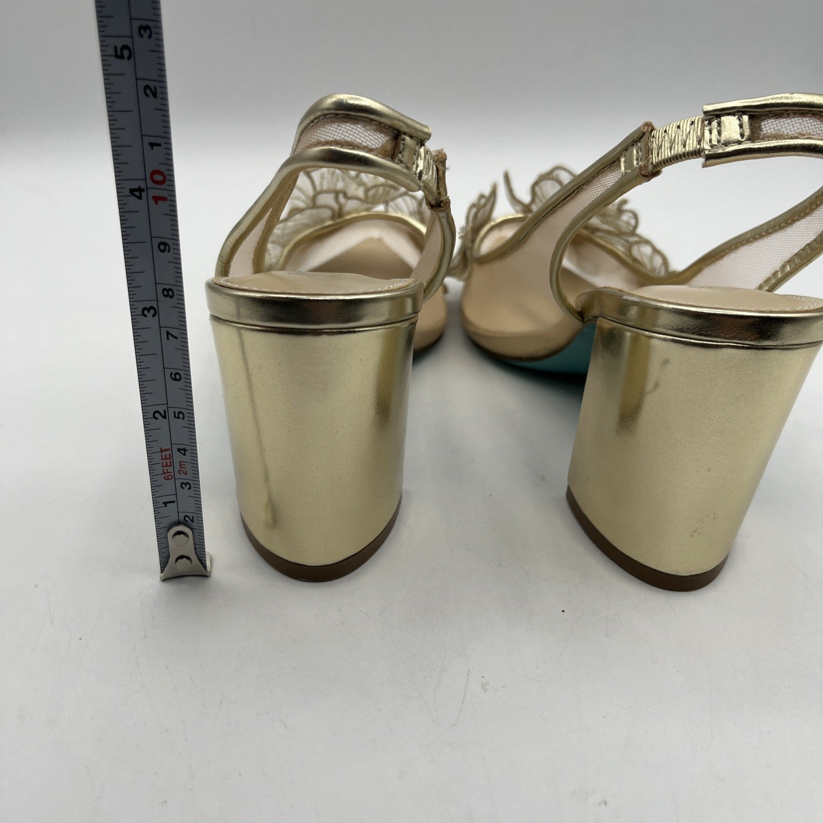 Betsey Johnson Women's Petra Flower Pump Sz 5 Slingback Pointed Toe Gold Sandal