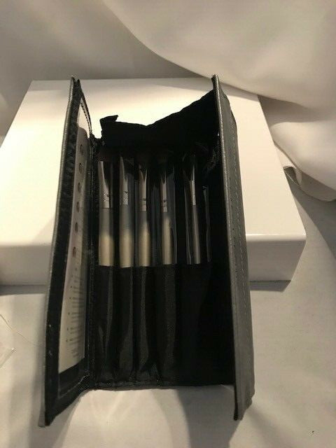 Coastal Scents Smoky Eyes Brush Set, 5 pc. w/ Travel Case + Smoky Eye Guide NIB