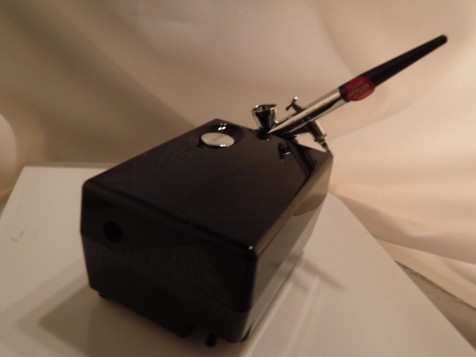 Air Airbrush System  Luminess 3 Speed PRO Compressor &No drip Stylus NO MAKEUP