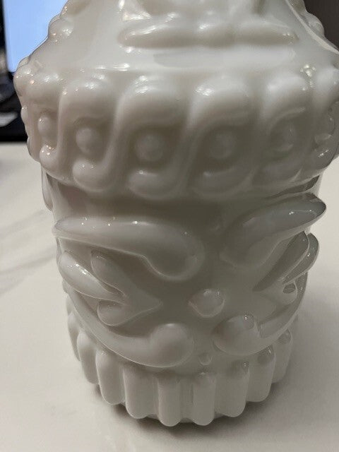Vintage 1969 Jim Beam Kentucky Derby  Whisky Empty Milk Glass Decanter