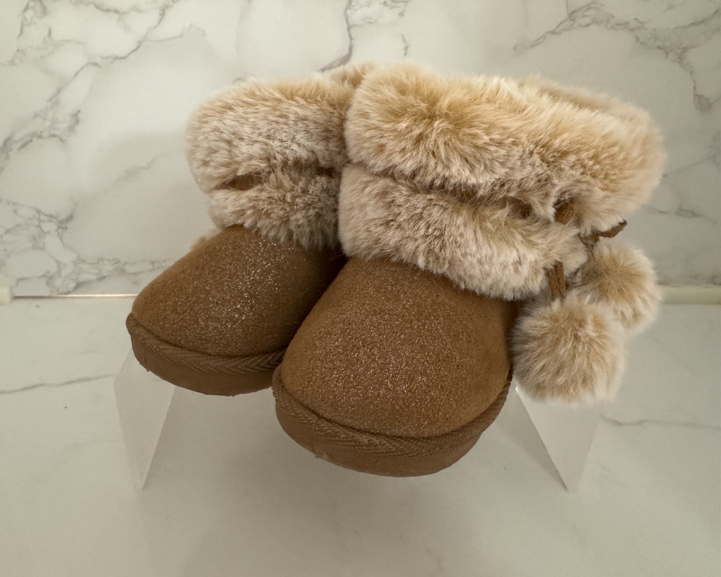 First Step Faux Fur Boots Girl Sz 4 Toddler Zip Up Stepping Stones, Pre-owned