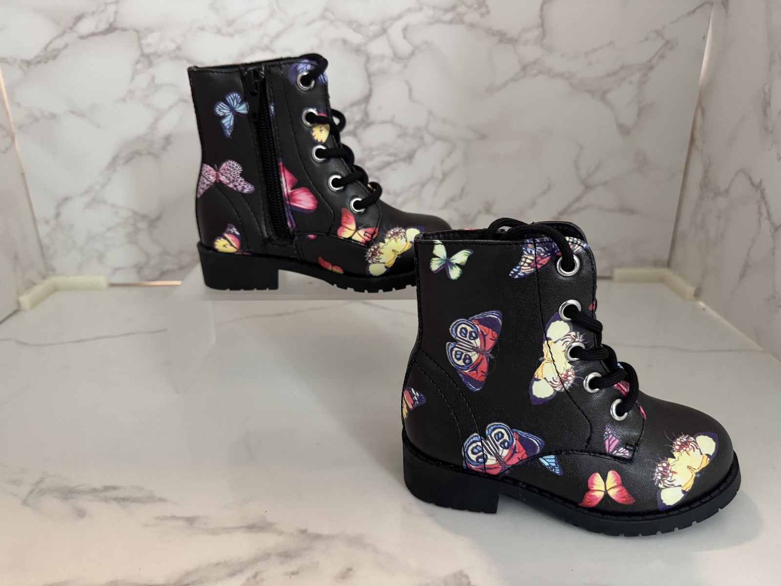 Steve Madden Girls Leather Butterfly Zip Up Boot, Winter 7T, Brand New, No Box
