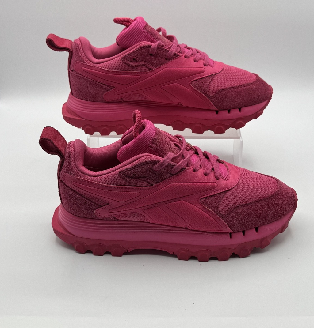 Reebok x Cardi B Classic Leather v2 Shoes Womens Size 8.5 Pink Athletic Trainers