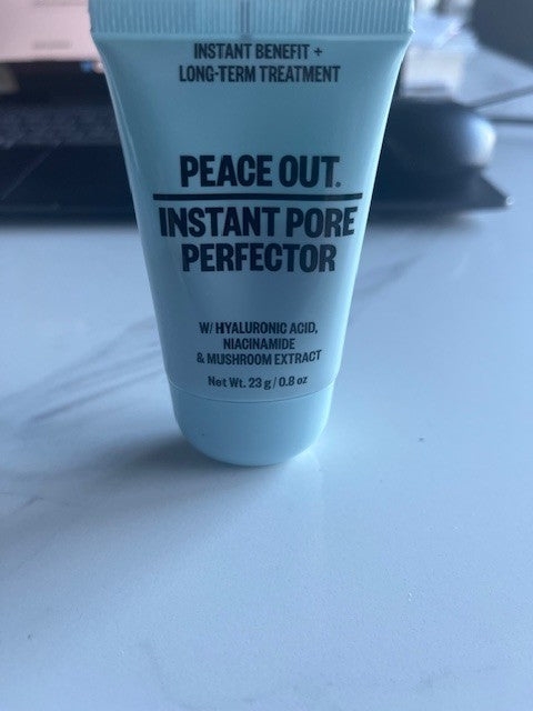PEACE OUT Instant Pore Perfector .8 oz Soothing w/Hyaluronic Acid NIB Sealed