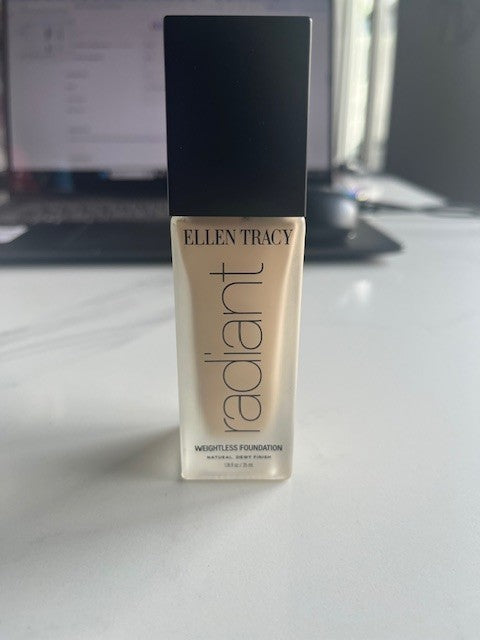 Ellen Tracy Radiant Weightless Foundation "Golden Beige" 1.8 oz Natural DEWY NIB