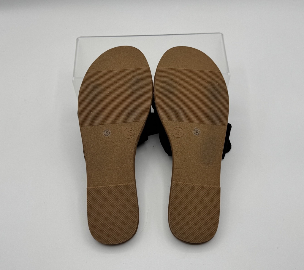 Arizona Jean Co.  Flat Sandal. Black Bow Sandals Women's 7.5, Bow Design
