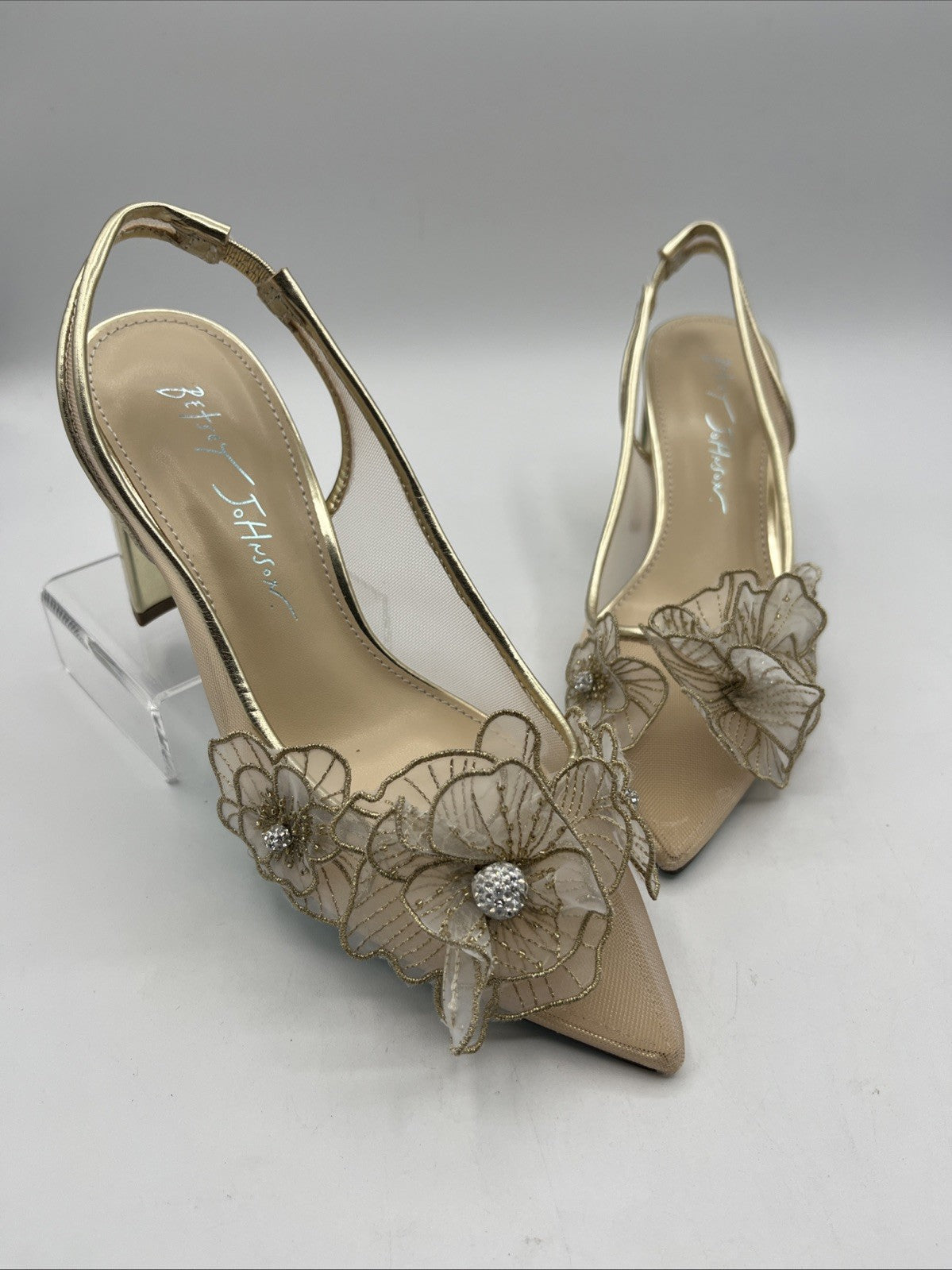 Betsey Johnson Women's Petra Flower Pump Sz 5 Slingback Pointed Toe Gold Sandal