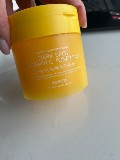 OOTD K-Beauty Dark Spot Vitamin C Toner Pad 70 CT. Care VC+ Korea Day/Night Pad