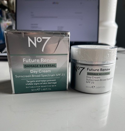 No7 Future Renew Damage Reversal Day Cream w/SPF 25-1.69 oz Skin Damage 04/26