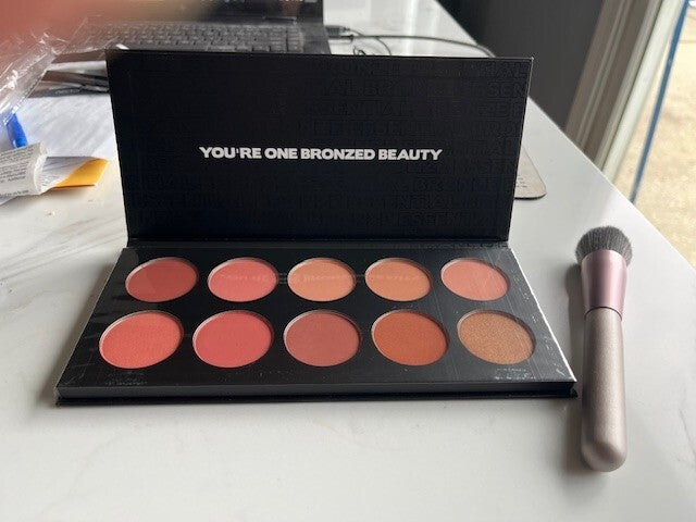BH Cosmetics Essential 10 Color Bronzer/Blush  Contour  Palette w/Brush NEW