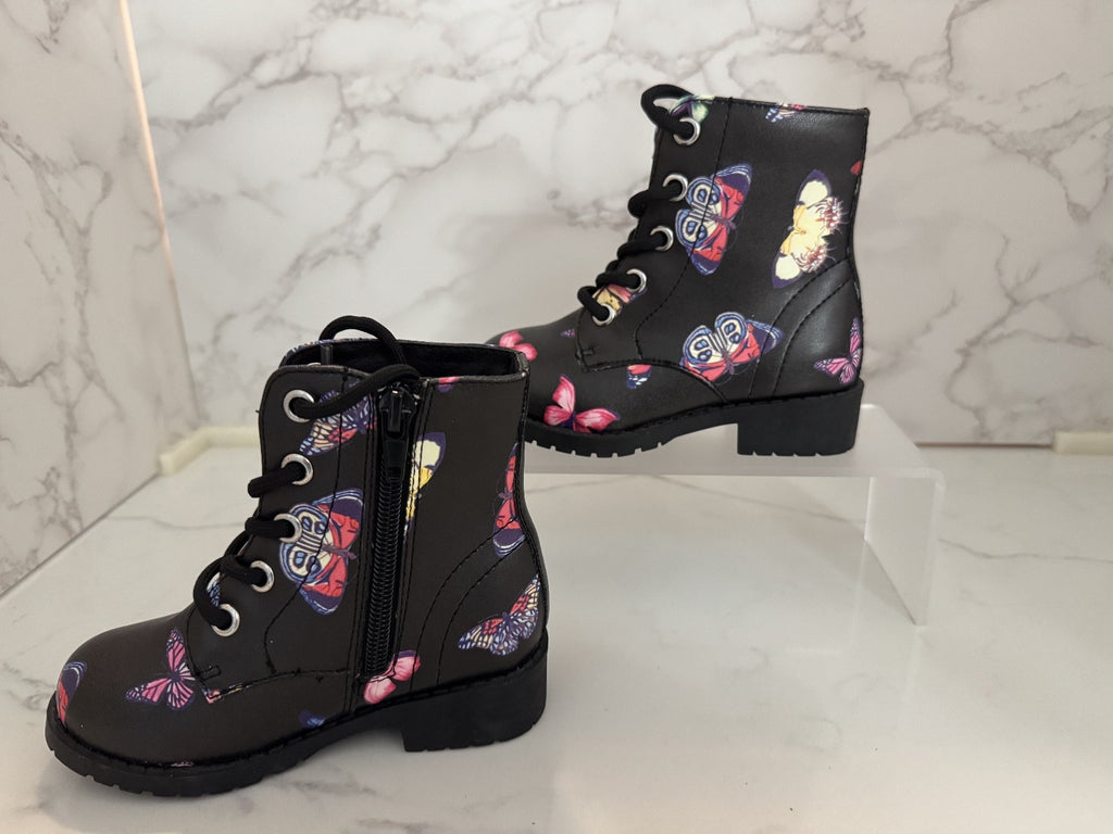 Steve Madden Girls Leather Butterfly Zip Up Boot, Winter 7T, Brand New, No Box