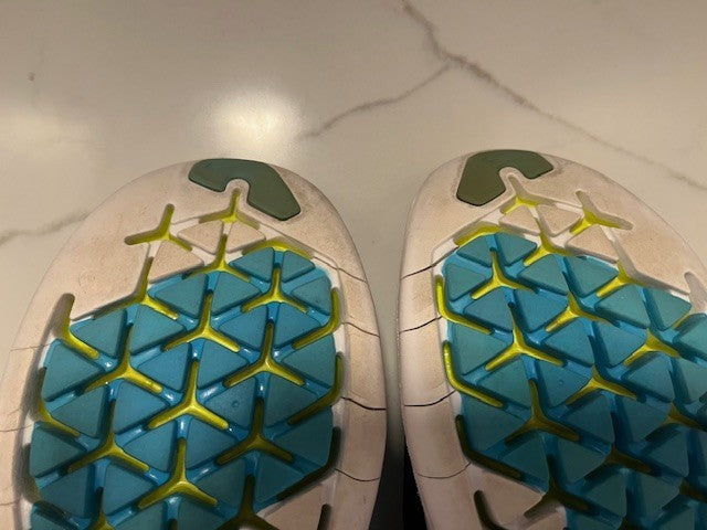 Nike Free Run Motion Flyknit Chlorine Blue Volt Me size 8.5 Pre-owned, Excellent