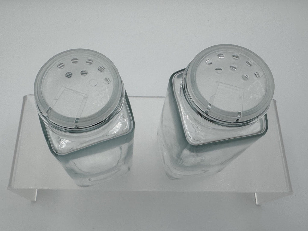 2Pcs 4oz Glass Spice Jars with Shaker Lids, Bamboo Lid w/ Pre-Made Labels