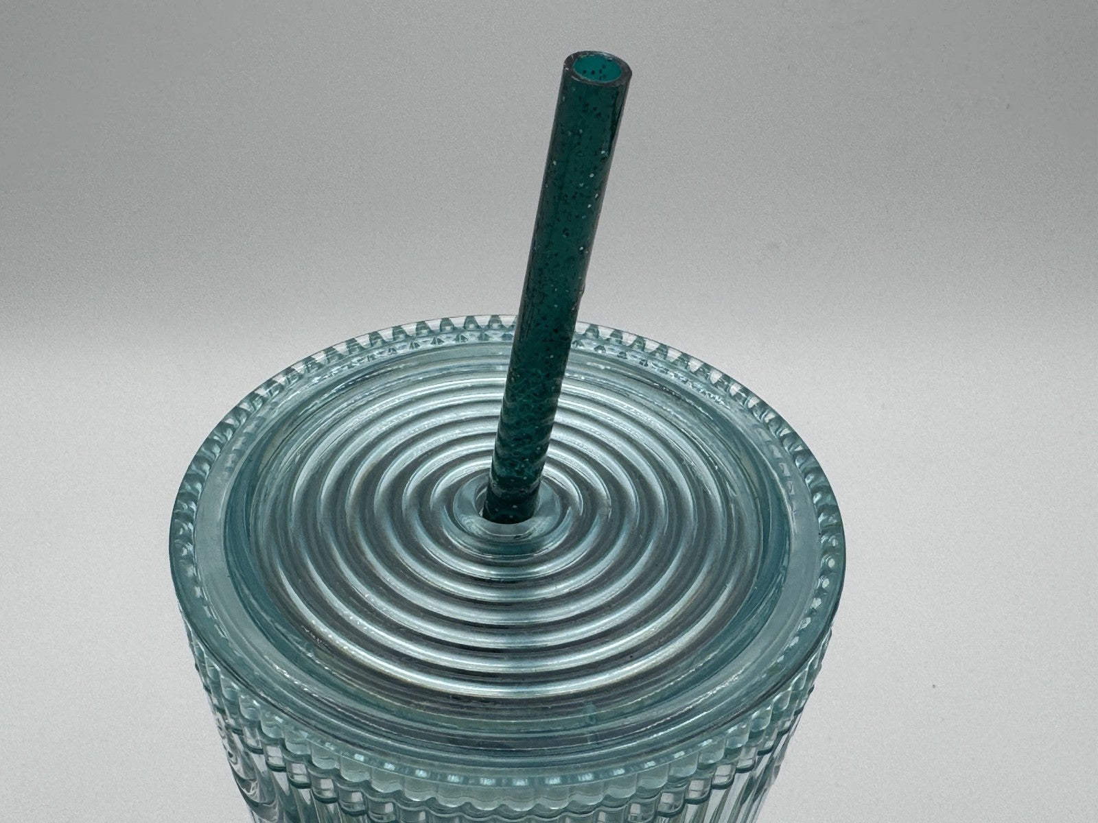Starbucks 2022 Green Turquoise Iridescent Grande Tumbler w/ NEW Green Straw