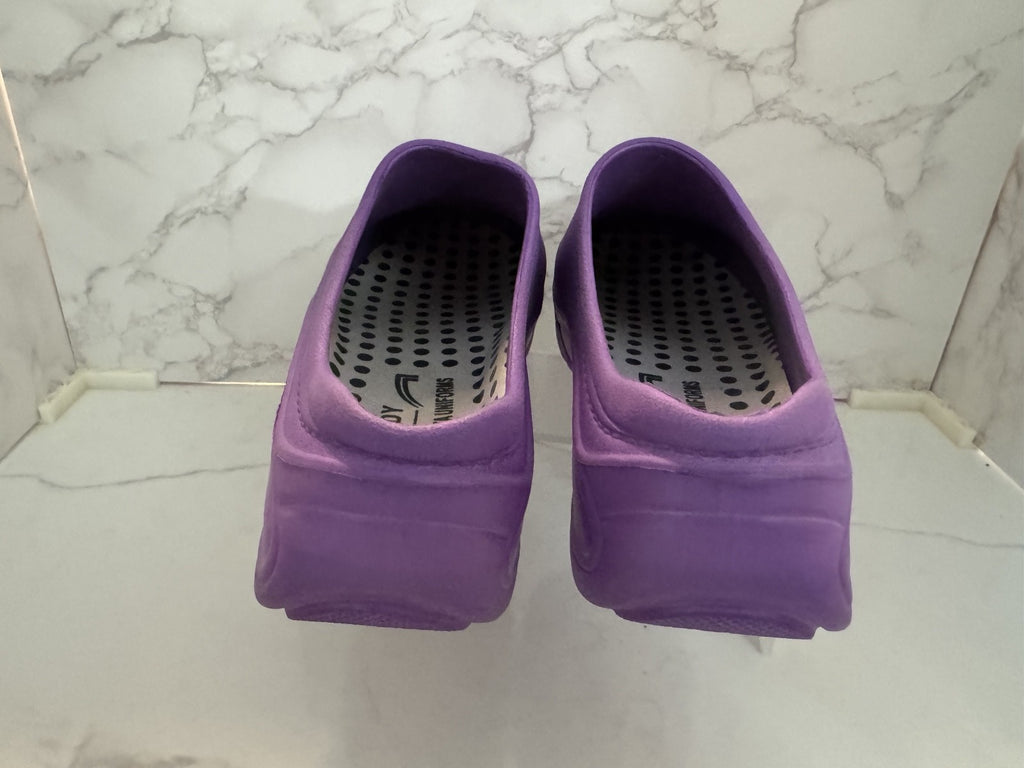 Mandy Nurse Shoes by Delta Uniforms Sz. 11 Rubber Slip-on Clogs, Purple, Pre-own