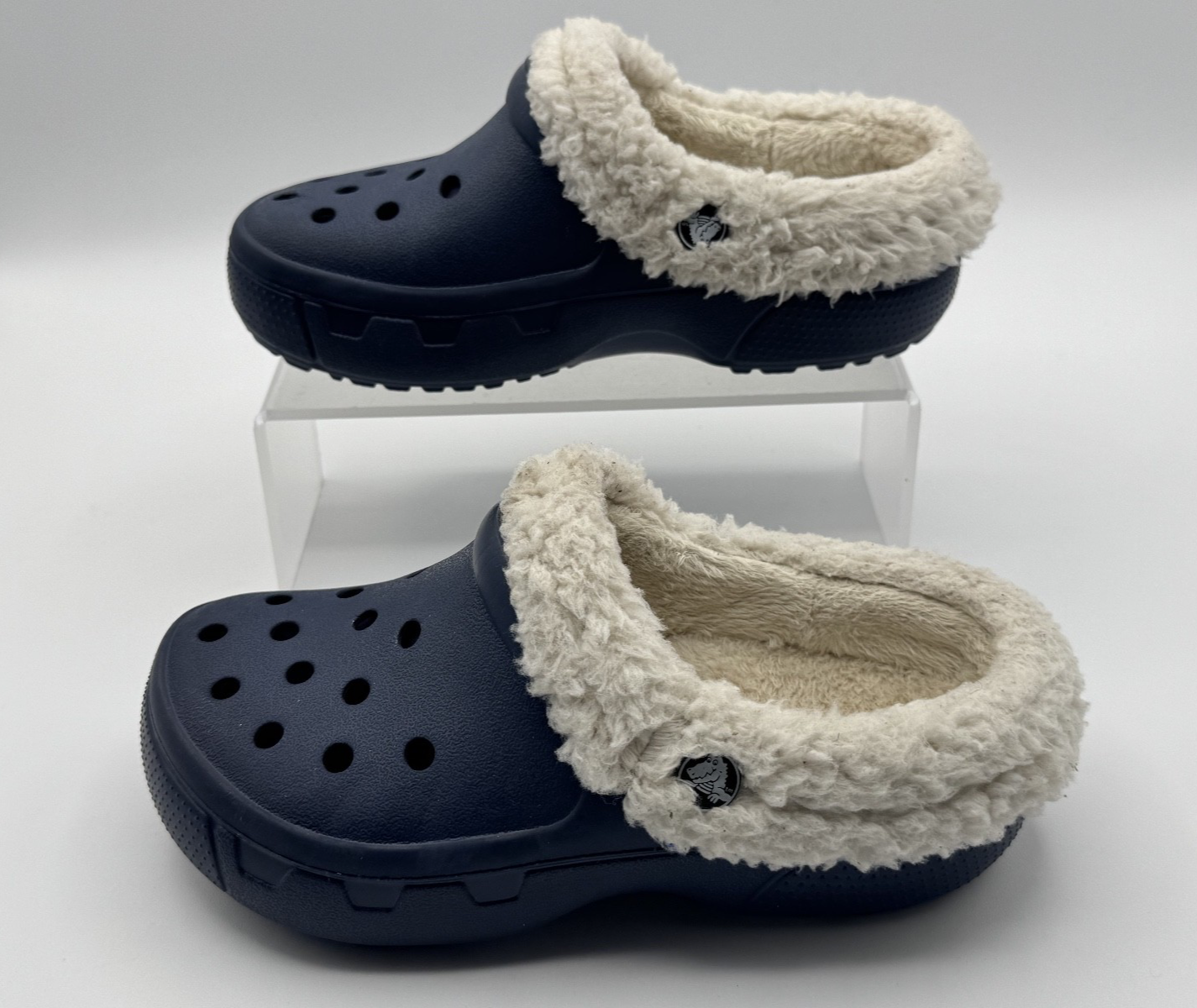 Crocs Youth Classic Lined Clogs Size J1 Blue Slip-on White Faux Fur Fuzzy & Warm