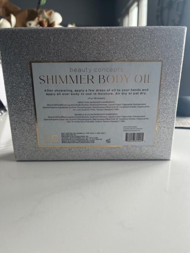 Beauty Concepts Shimmer Body Oil Moisturizing & Nourishing 2 Pcs Set Glow NIB