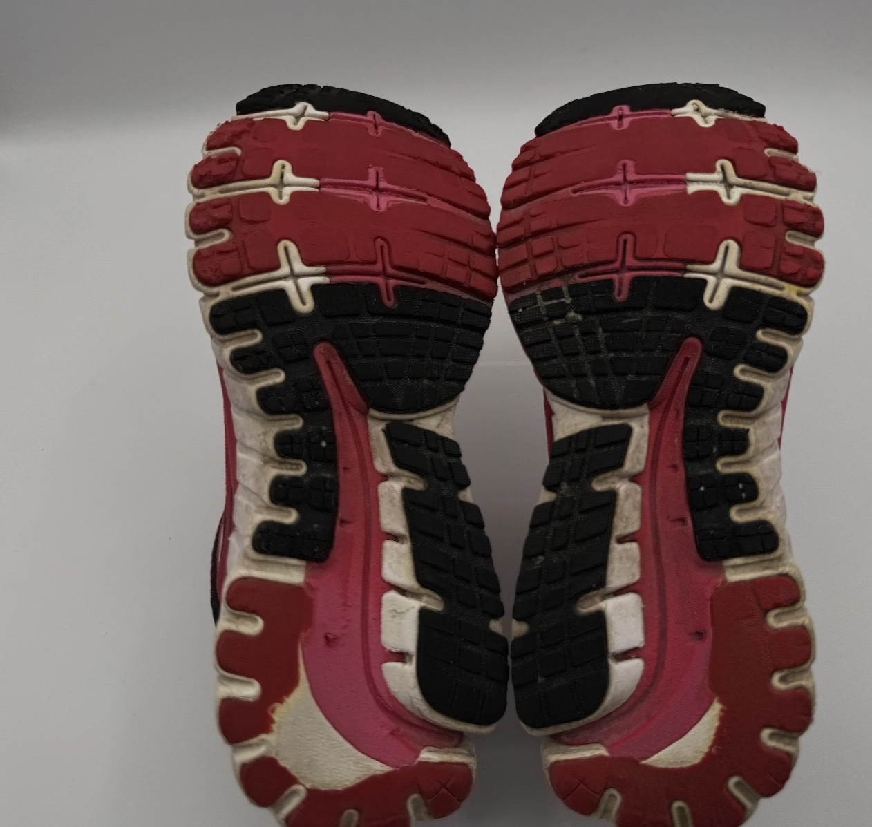 Brooks Ghost 9 Women's Size 8.5 Running Shoes Pink Red Black, Pre-owned