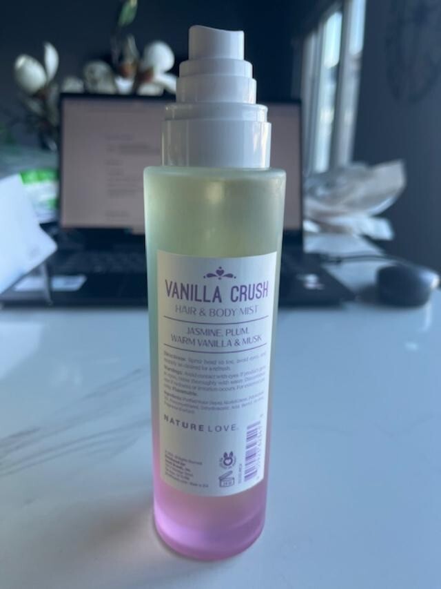 NATURE LOVE 6oz Vanilla Crush Hair & Body Mist , Jasmine, Plum, Musk New NO Cap