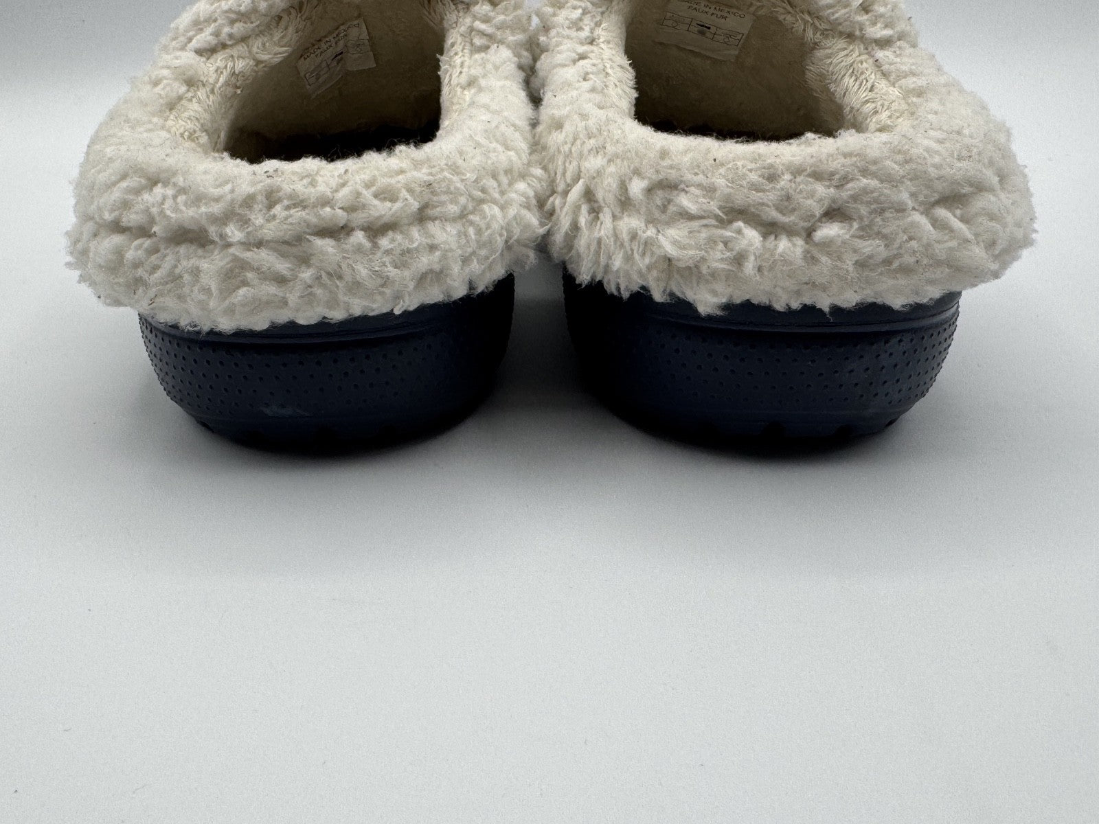 Crocs Youth Classic Lined Clogs Size J1 Blue Slip-on White Faux Fur Fuzzy & Warm