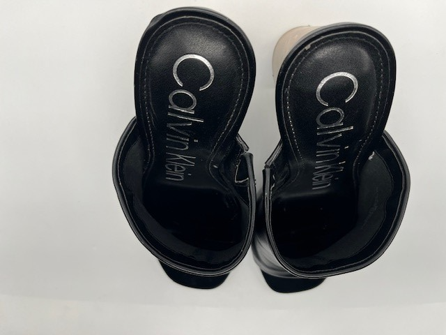 Calvin Klein Women's Jotie Block Heel Dress Sandals Black, Size 8m, pre-owned