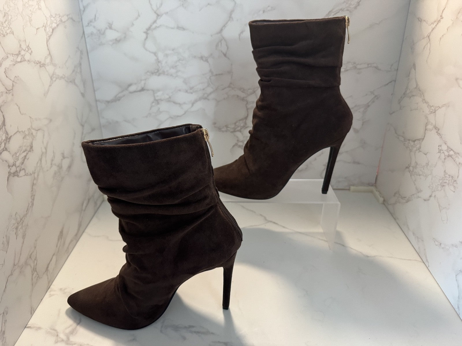 Fashion Nova Brown Zip Up Suede Slouchy Ankle Boot, Women's Size 8.5, Pre-owned