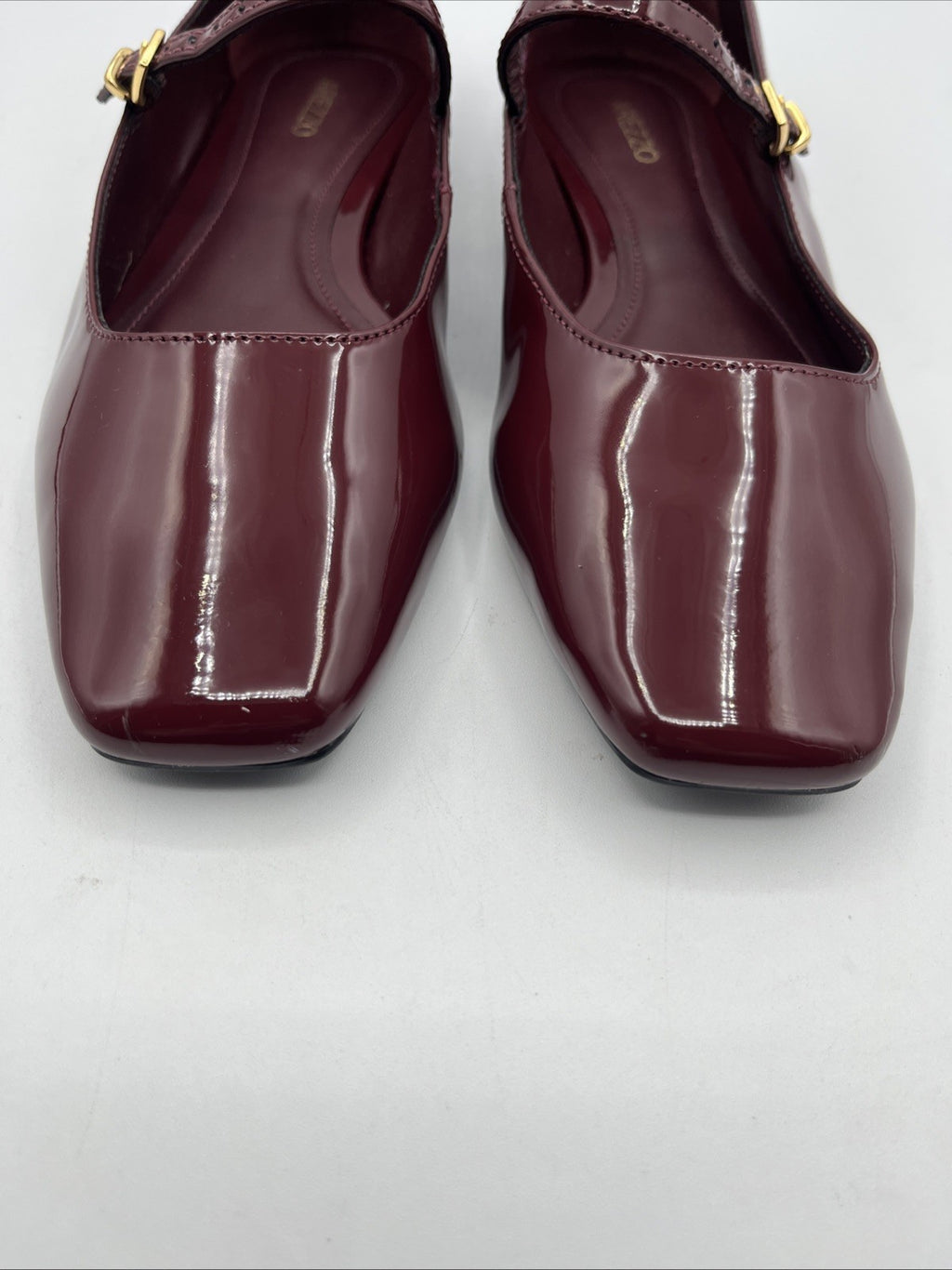 Arezzo Womens Tori Ballet RUBY Patent Leather Ballet Flats Sz. 7.5 w/Buckle, NIB