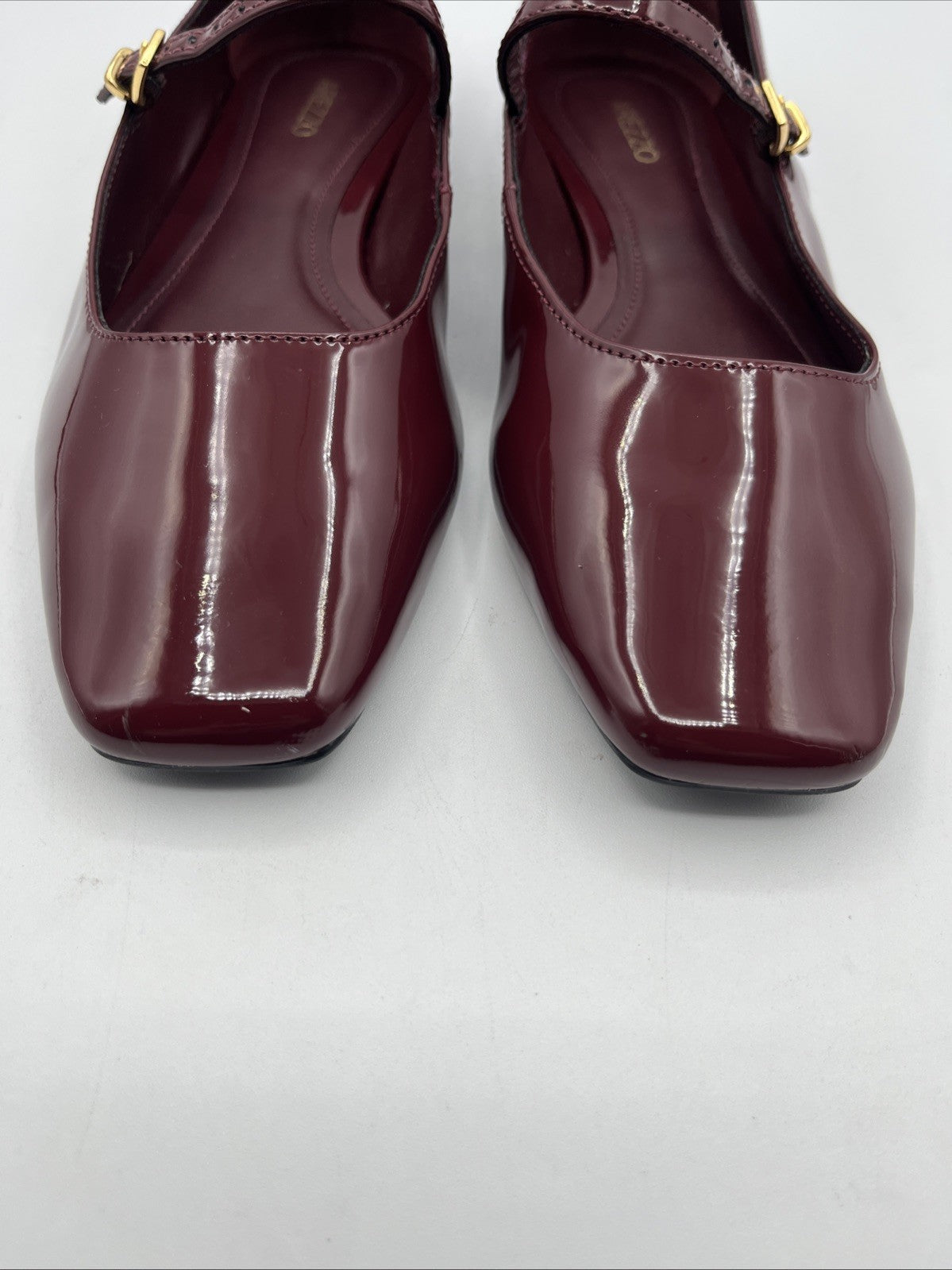 Arezzo Womens Tori Ballet RUBY Patent Leather Ballet Flats Sz. 7.5 w/Buckle, NIB