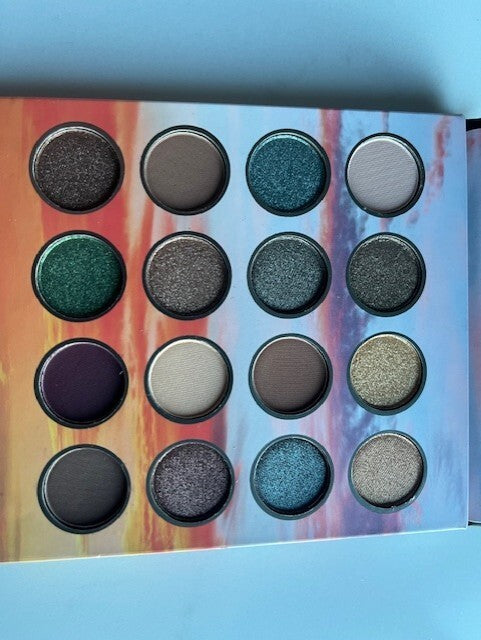 BH Cosmetics Golden Twilight 16 Color Eyeshadow Palette Makeup w/Brush, Read