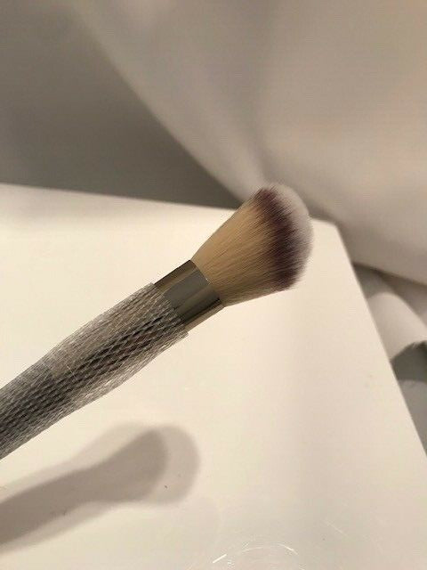 It Cosmetics Bye Bye Pores Poreless Je Ne Sais Quoi Brightening Blush+Brush NIB