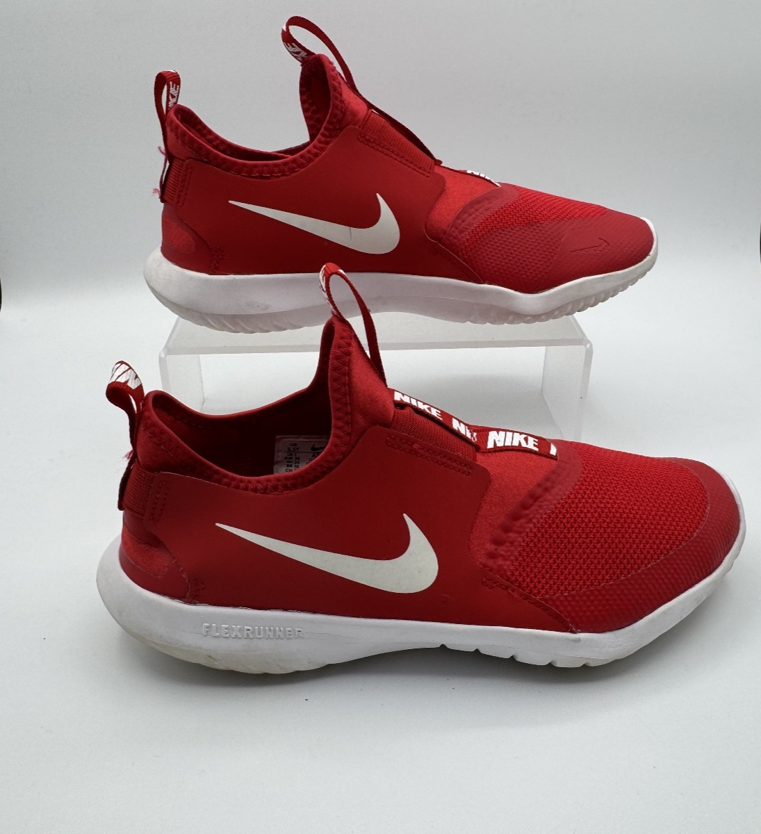 Nike Flex Runner Red/White Kids Slip on Shoes - Gym Shoe Sports Sz 5.5, pre-own