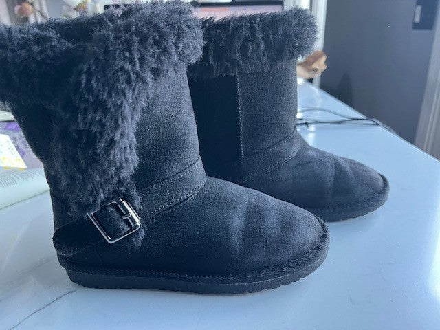 The Childrens Place Girls Buckle Faux Fur Chalet Boots Black Youth Girls Size 13