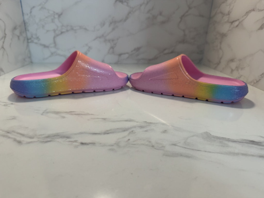 Children's Place Girls Glitter Rainbow Ombre Slides Size 13 Slide in Sandals NEW